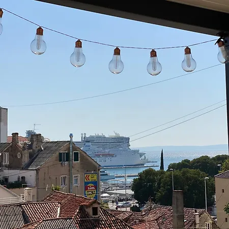 Dome アパート スプリト