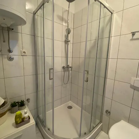 Dome Apartmán *