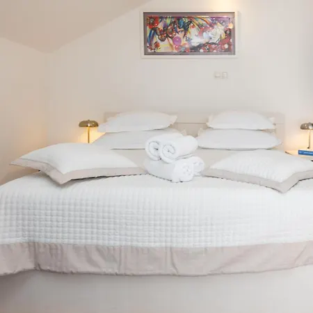 Dome Apartment